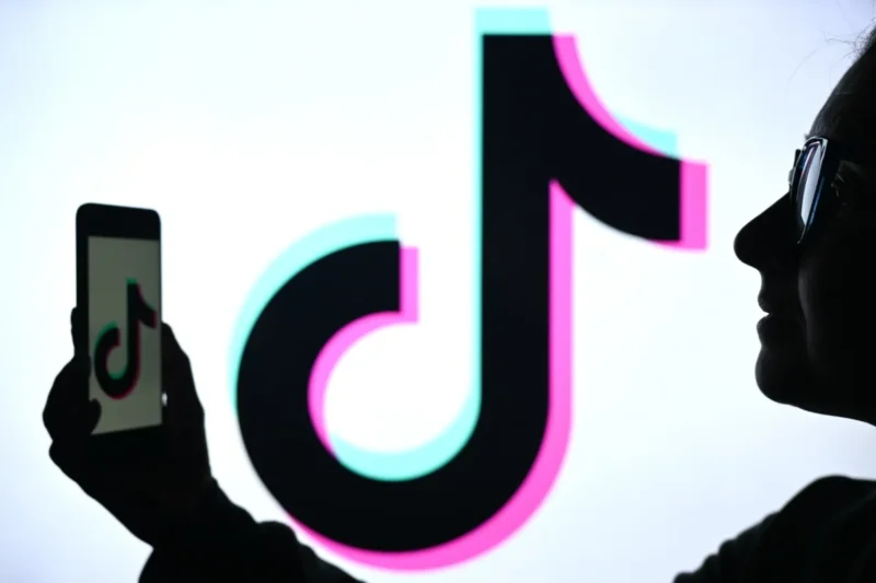TikTok Thách Thức Google Maps Khi Tích Hợp Đánh Giá Địa Điểm Trong Phần Bình Luận