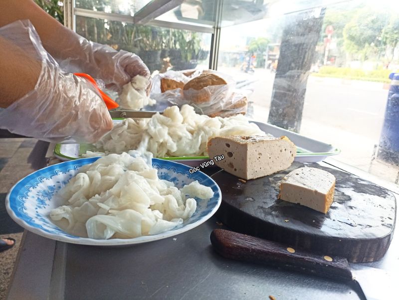 Bánh Ướt Ba Anh Em