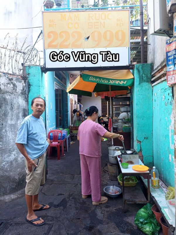 Cơm Tấm Bún Thịt Cuộn - Hẻm 25 Lê Lợi