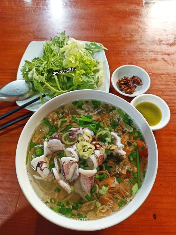 Quán hủ tiếu Tư Hiếu